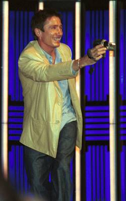 Dominic Keating