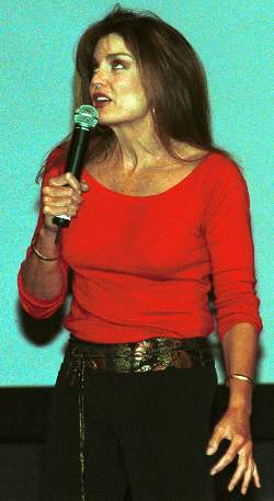 Tracy Scoggins