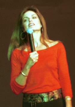 Tracy Scoggins